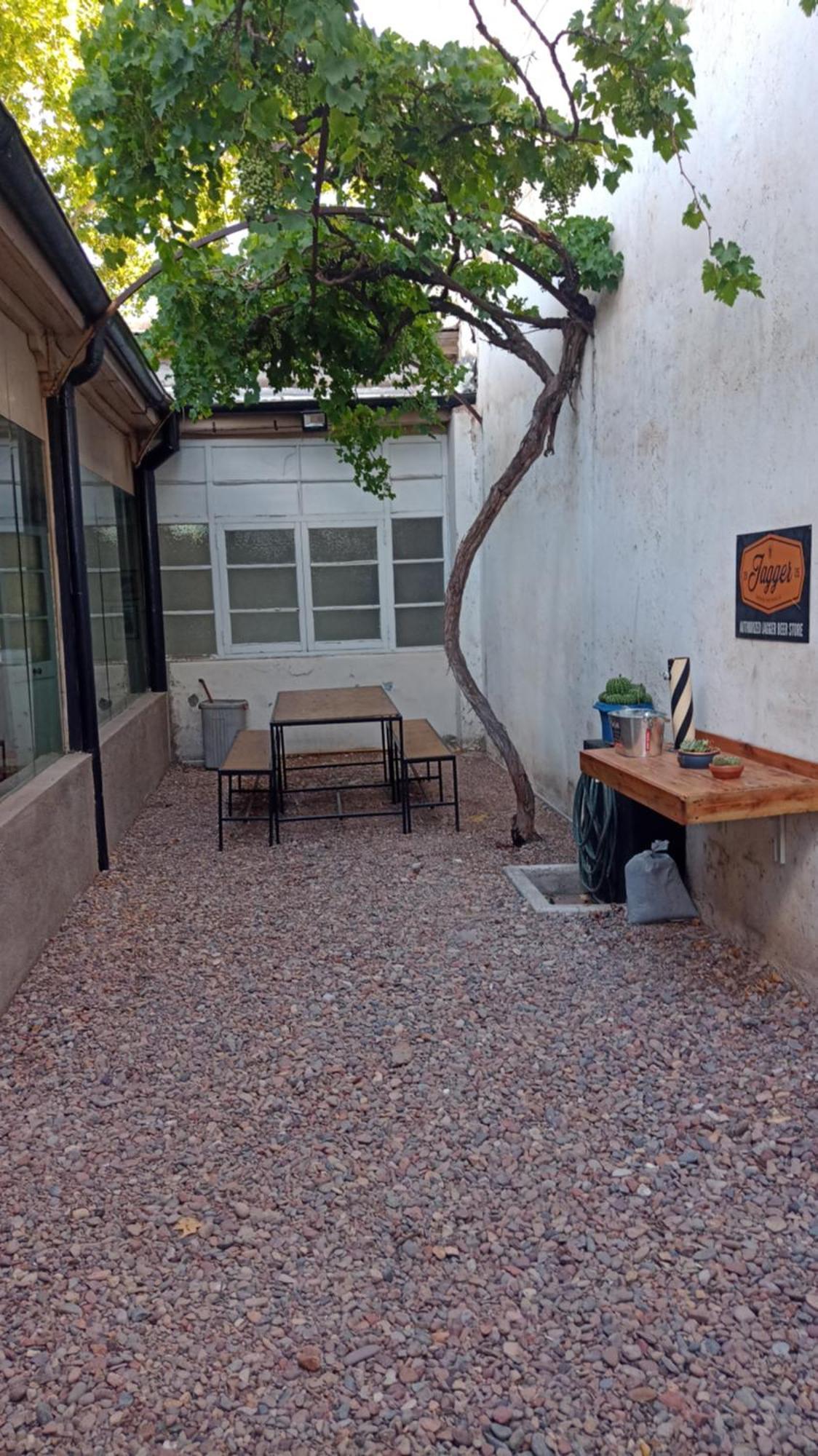 Ernest's House Apartamento Mendoza